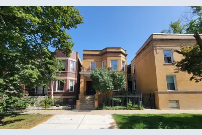 2302 W Addison Street, Chicago, IL 60618 - Photo 1