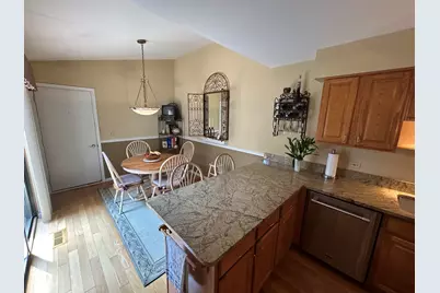 398 White Oak Lane, Lake Barrington, IL 60010 - Photo 7