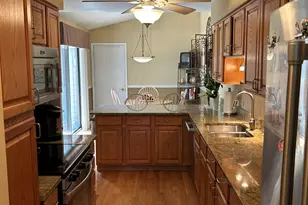 398 White Oak Ln, Lake Barrington, IL 60010 - Photo 5