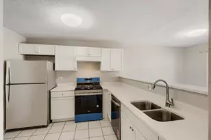 3729 Dory Cir E, Hanover Park, IL 60133 - Photo 5