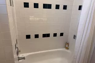 2130 N Hoyne Ave, Chicago, IL 60647 - Photo 5