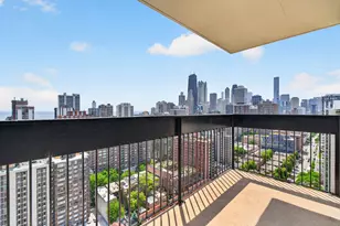 1355 N Sandburg Terrace, Chicago, IL 60610 - Photo 21