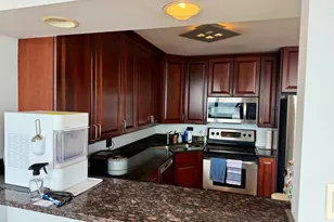 655 W Irving Park Rd, Chicago, IL 60613 - Photo 11