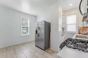 8836 S Carpenter St, Chicago, IL 60620 - Photo 11