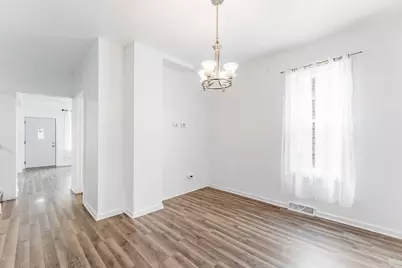 8836 S Carpenter Street, Chicago, IL 60620 - Photo 7