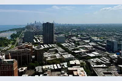 655 W Irving Park Road #4907, Chicago, IL 60613 - Photo 5