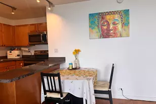 655 W Irving Park Rd, Chicago, IL 60613 - Photo 11