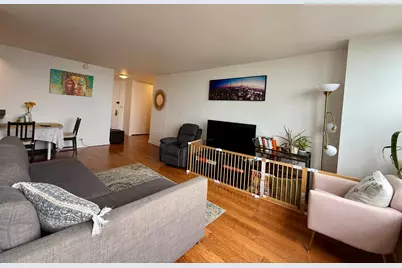 655 W Irving Park Road #3806, Chicago, IL 60613 - Photo 7