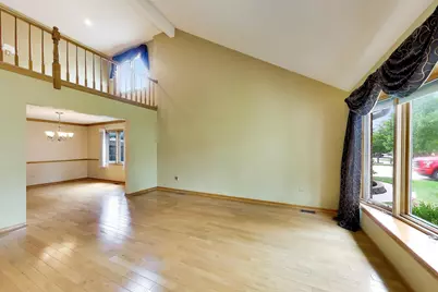443 N Tara Lane, Addison, IL 60101 - Photo 3