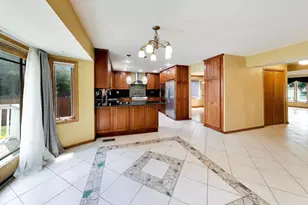 443 N Tara Ln, Addison, IL 60101 - Photo 7