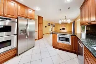443 N Tara Ln, Addison, IL 60101 - Photo 11