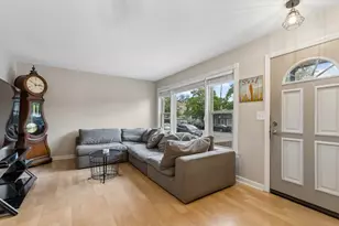 6039 W Montrose Ave, Chicago, IL 60634 - Photo 5