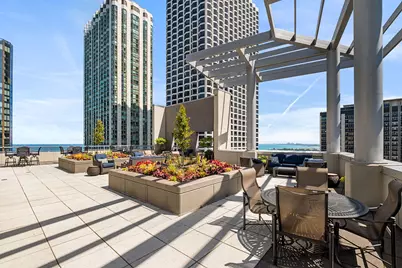 201 N Westshore Drive #604, Chicago, IL 60601 - Photo 19