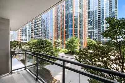 201 N Westshore Drive #604, Chicago, IL 60601 - Photo 17