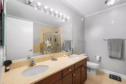 201 N Westshore Drive #604, Chicago, IL 60601 - Photo 11
