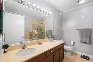 201 N Westshore Dr, Chicago, IL 60601 - Photo 11