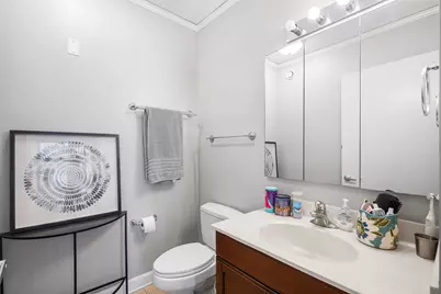 201 N Westshore Drive #604, Chicago, IL 60601 - Photo 15
