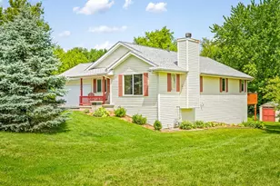 117 Pembroke Rd SW, Poplar Grove, IL 61065 - Photo 3