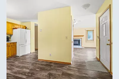 117 Pembroke Road SW, Poplar Grove, IL 61065 - Photo 11