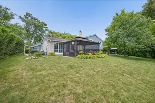 4017 Carousel Dr, Northbrook, IL 60062 - Photo 27