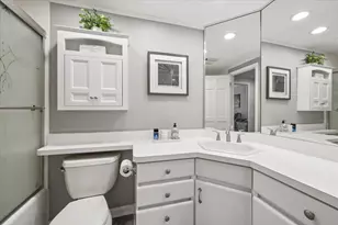 4017 Carousel Dr, Northbrook, IL 60062 - Photo 17