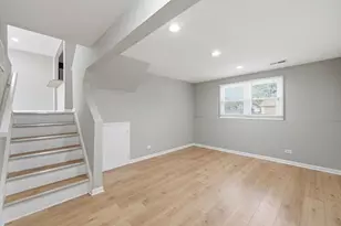 17690 Hillcrest Dr, Country Club Hills, IL 60478 - Photo 13
