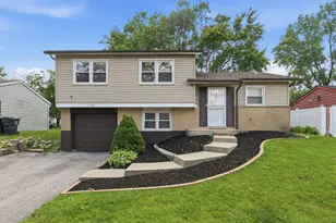 17690 Hillcrest Dr, Country Club Hills, IL 60478 - Photo 1