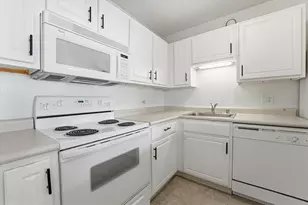 10 E Ontario St, Chicago, IL 60611 - Photo 7