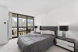 10 E Ontario St, Chicago, IL 60611 - Photo 9