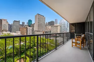 10 E Ontario St, Chicago, IL 60611 - Photo 3