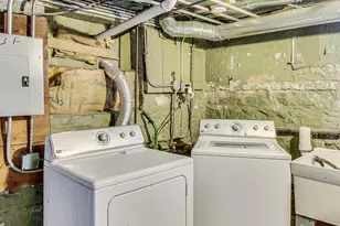 1138 W Addison St, Chicago, IL 60613 - Photo 23