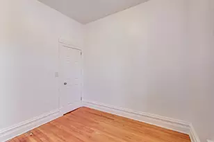 1138 W Addison St, Chicago, IL 60613 - Photo 13