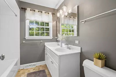1360 Kenilwood Lane, Riverwoods, IL 60015 - Photo 29