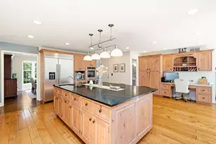 1360 Kenilwood Ln, Riverwoods, IL 60015 - Photo 11