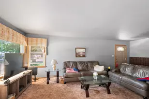 16754 Oconto Ave, Tinley Park, IL 60477 - Photo 3