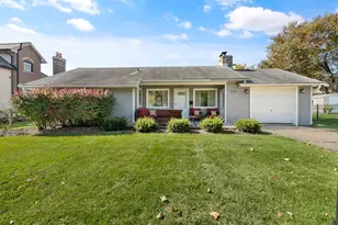 223 S West St, Naperville, IL 60540 - Photo 21