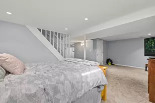223 S West St, Naperville, IL 60540 - Photo 15