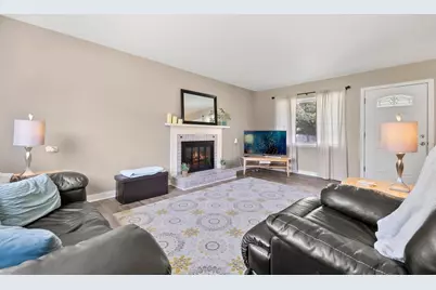 223 S West Street, Naperville, IL 60540 - Photo 7