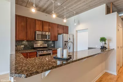 647 Metropolitan Way #509L, Des Plaines, IL 60016 - Photo 7
