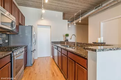 647 Metropolitan Way #509L, Des Plaines, IL 60016 - Photo 5