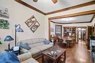 1336 W Cornelia Ave, Chicago, IL 60657 - Photo 3