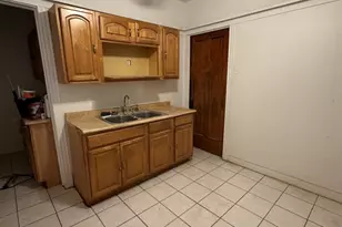 7541 S Merrill Ave, Chicago, IL 60649 - Photo 5