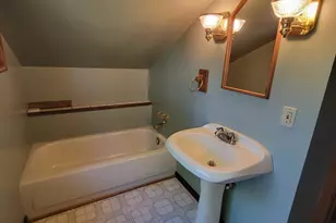 10124 US Rt 20, Garden Prairie, IL 61038 - Photo 17