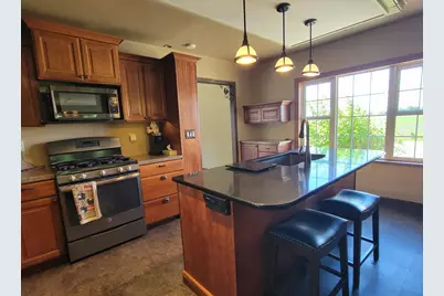 10124 US Rt 20, Garden Prairie, IL 61038 - Photo 5