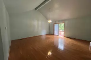 965 Amberwood Pl, McHenry, IL 60050 - Photo 3