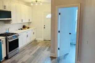 8640 S Blackstone Ave, Chicago, IL 60619 - Photo 15