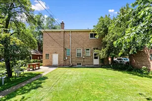 9253 S Sacramento Ave, Evergreen Park, IL 60805 - Photo 33