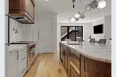 3711 N Magnolia Avenue, Chicago, IL 60613 - Photo 9