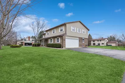 5017 Kenneth Drive, Crystal Lake, IL 60014 - Photo 3