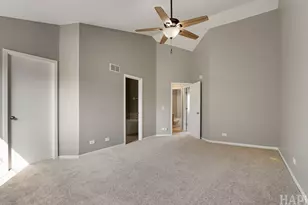 62 E Rustic Ln, Round Lake Beach, IL 60073 - Photo 15
